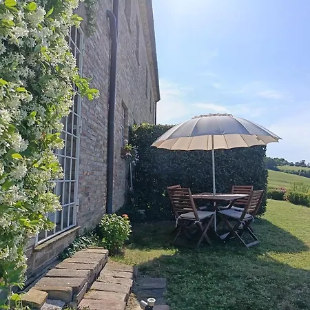 Il Giardino Nella Valle Belvedere Ostrense